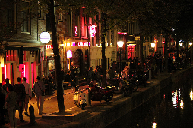 Amsterdam at night via @ sashko.bought.camera Amsterdam at night