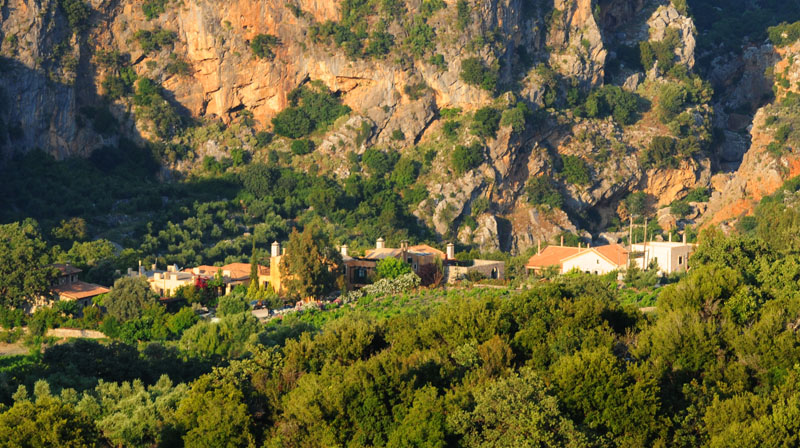 ΕΝΑΓΡΟΝ ΑΠΟ ΔΥΤΙΚΑ