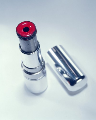 Lipstick Pistol Intl Spy Museum