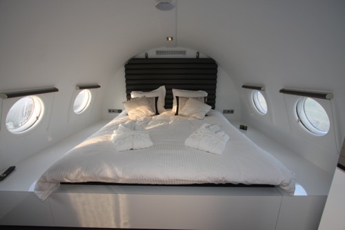 Airplane Suite 4