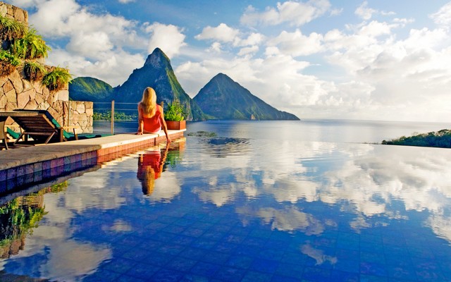 Holidays: Jade Mountain St Lucia