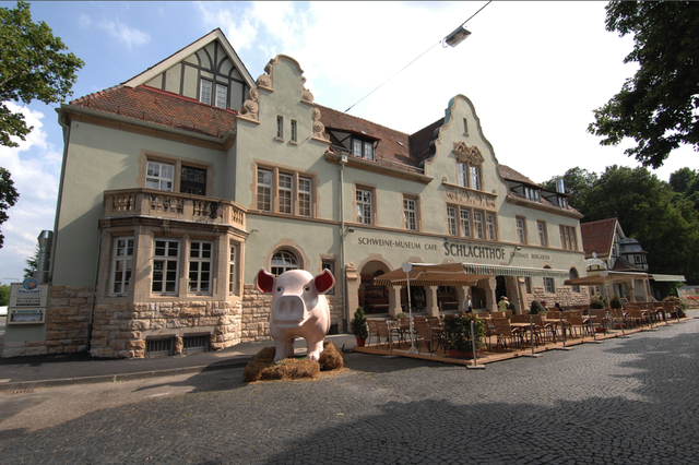 Pig-museum-stuttgart-3