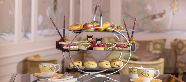 Afternoon tea Jumeirah Hotel Dubai 1