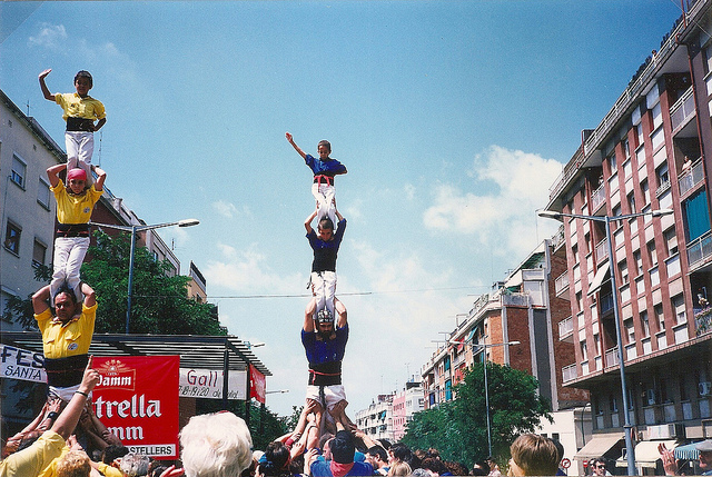 Castellers - Purple Travel