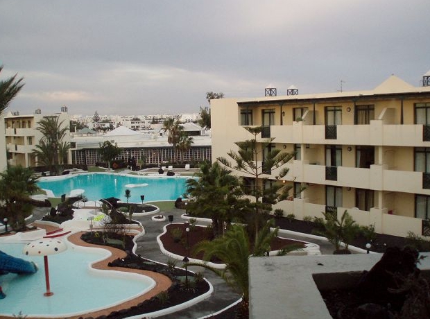 El Trebol Apartments, Costa Teguise | Purple Travel