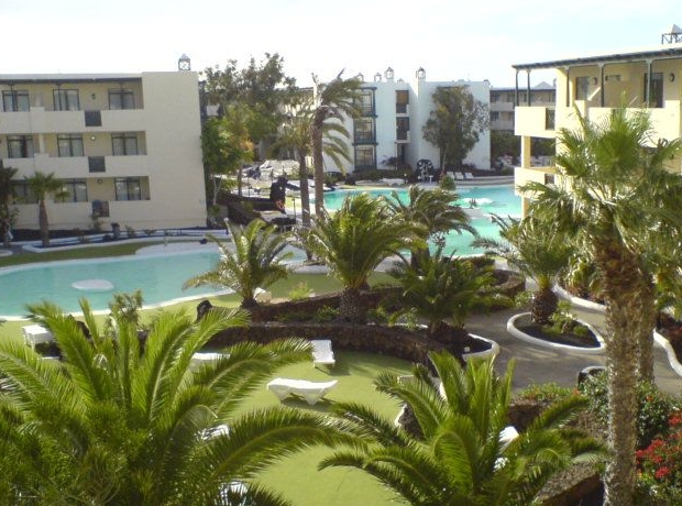 El Trebol Apartments, Costa Teguise | Purple Travel